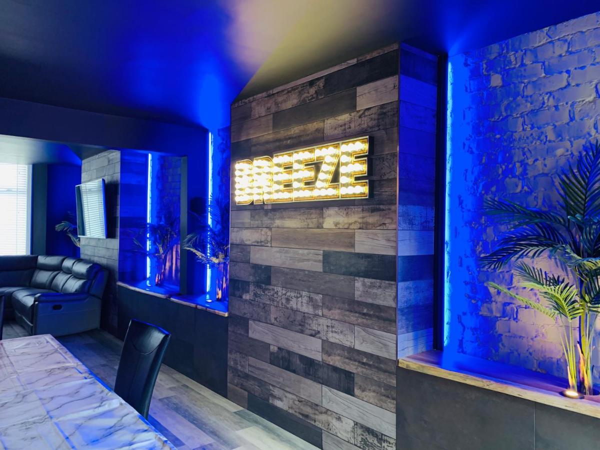Breeze Suites - Luxury Group Accom - Sleeps 19 Blackpool Luaran gambar