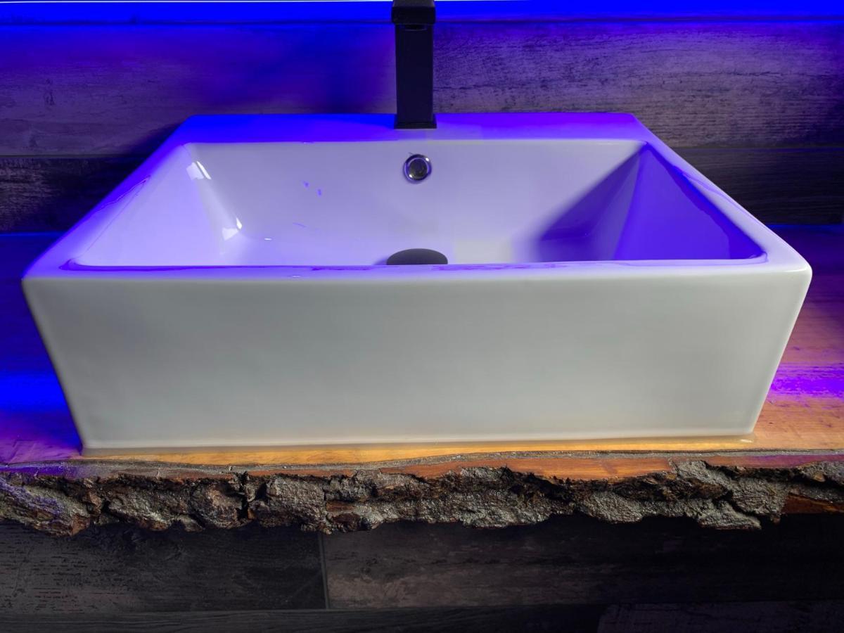 Breeze Suites - Luxury Group Accom - Sleeps 19 Blackpool Luaran gambar