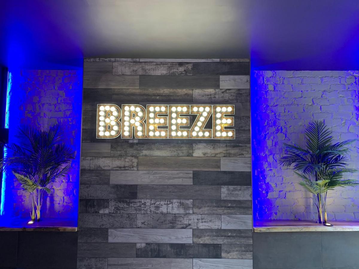 Breeze Suites - Luxury Group Accom - Sleeps 19 Blackpool Luaran gambar